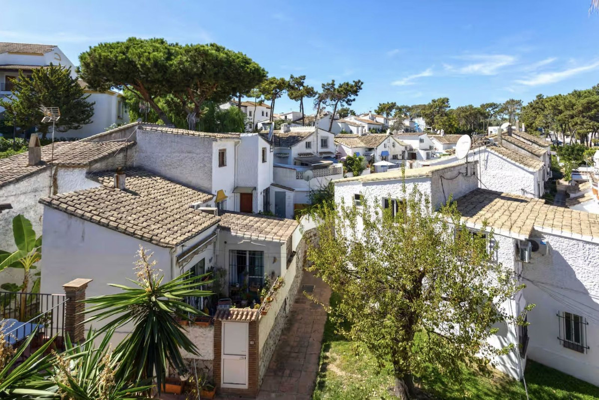 Se vende Adosada de 1 dormitorios en Costa Del Sol, Málaga, España