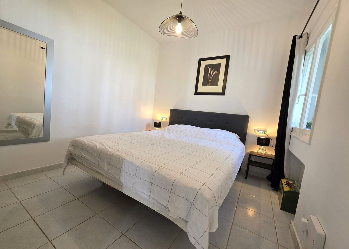 Se vende Adosada de 1 dormitorios en Costa Del Sol, Málaga, España