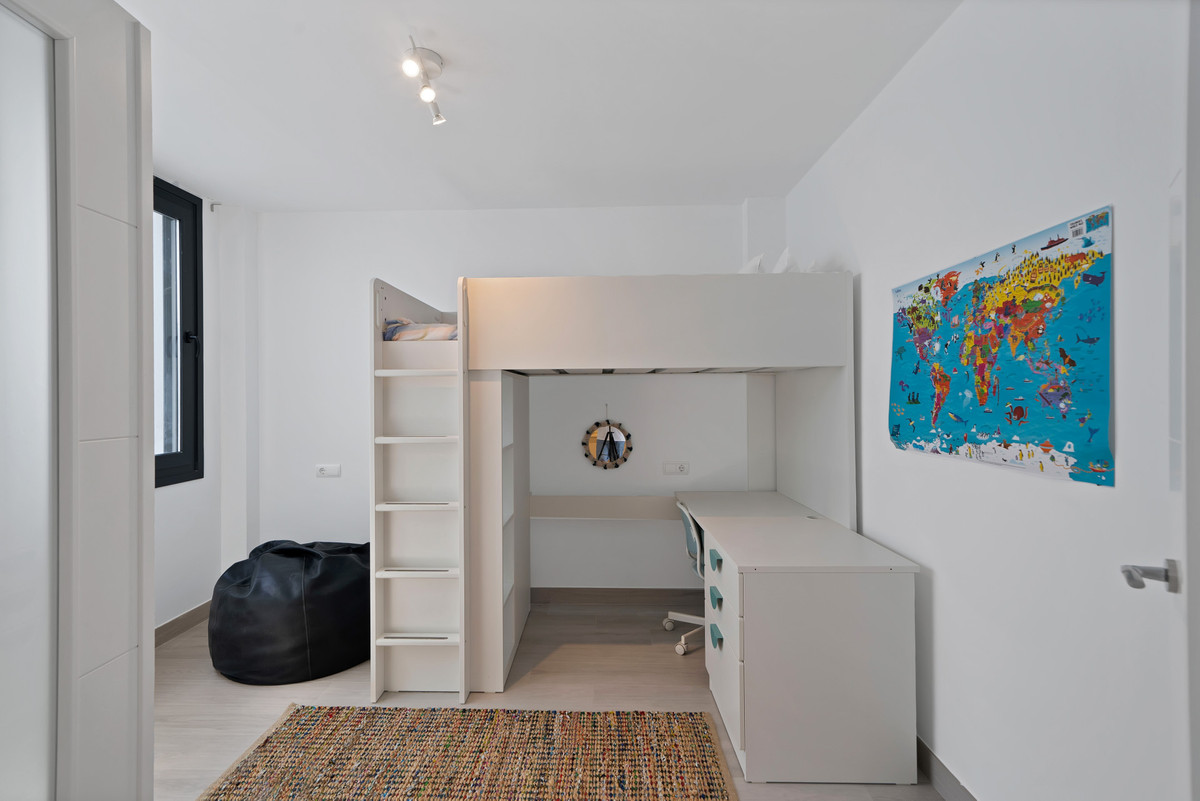 4 Bed Townhouse for sale in La Mairena Costa Del Sol, Málaga, Spain