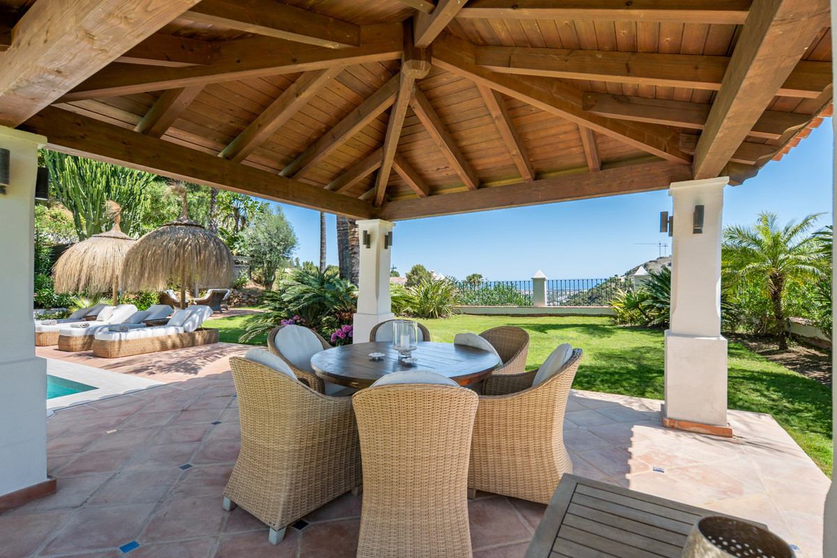 4 Bed Townhouse for sale in El Madroñal Costa Del Sol, Málaga, Spain