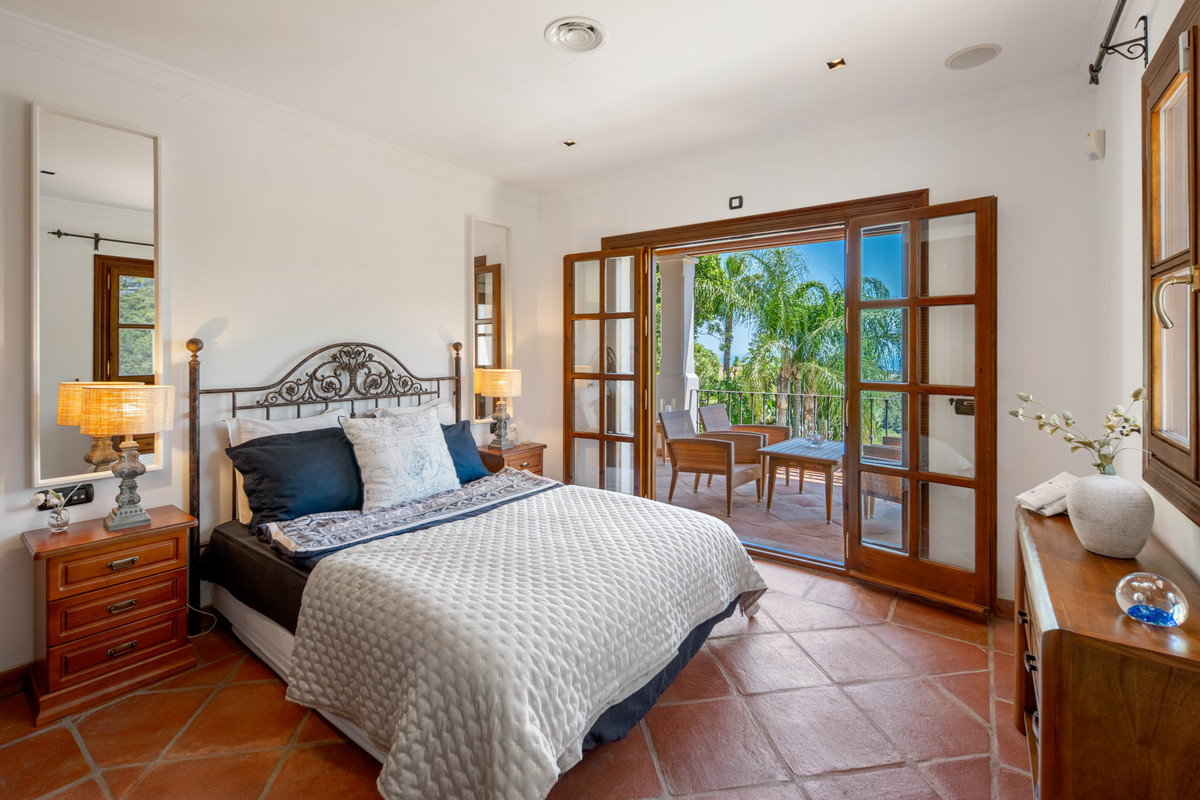 4 Bed Townhouse for sale in El Madroñal Costa Del Sol, Málaga, Spain