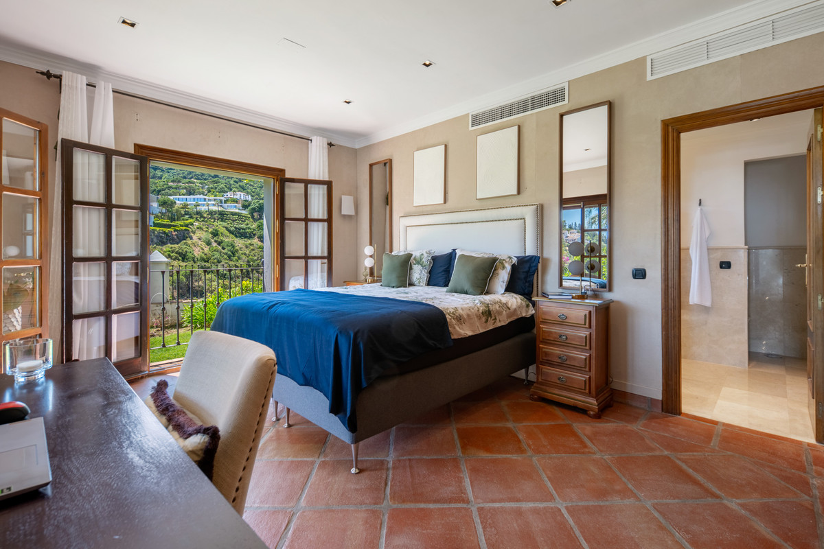 4 Bed Townhouse for sale in El Madroñal Costa Del Sol, Málaga, Spain