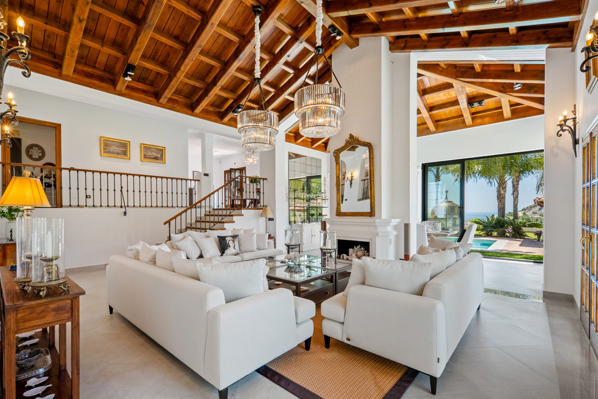 4 Bed Townhouse for sale in El Madroñal Costa Del Sol, Málaga, Spain