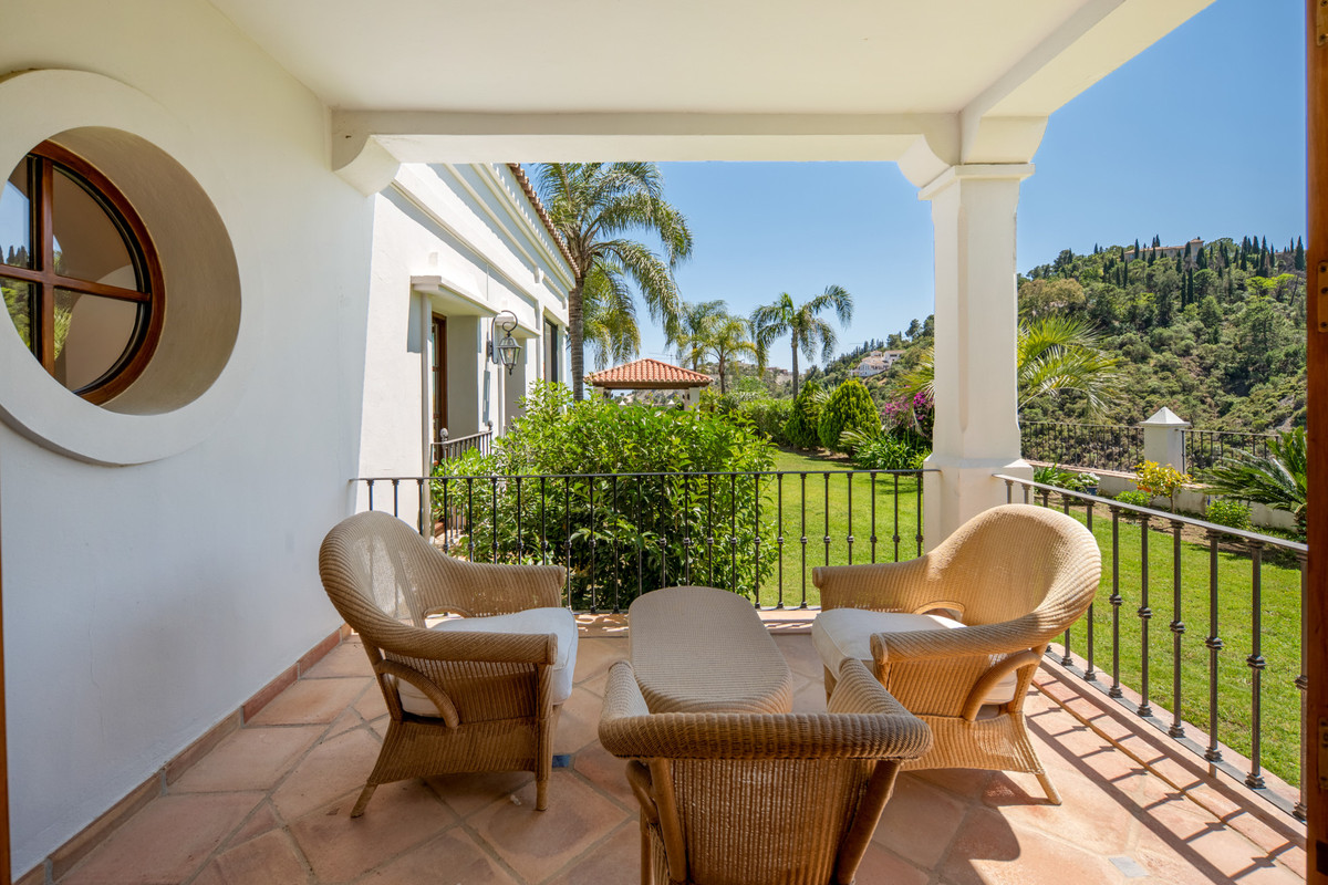 4 Bed Townhouse for sale in El Madroñal Costa Del Sol, Málaga, Spain
