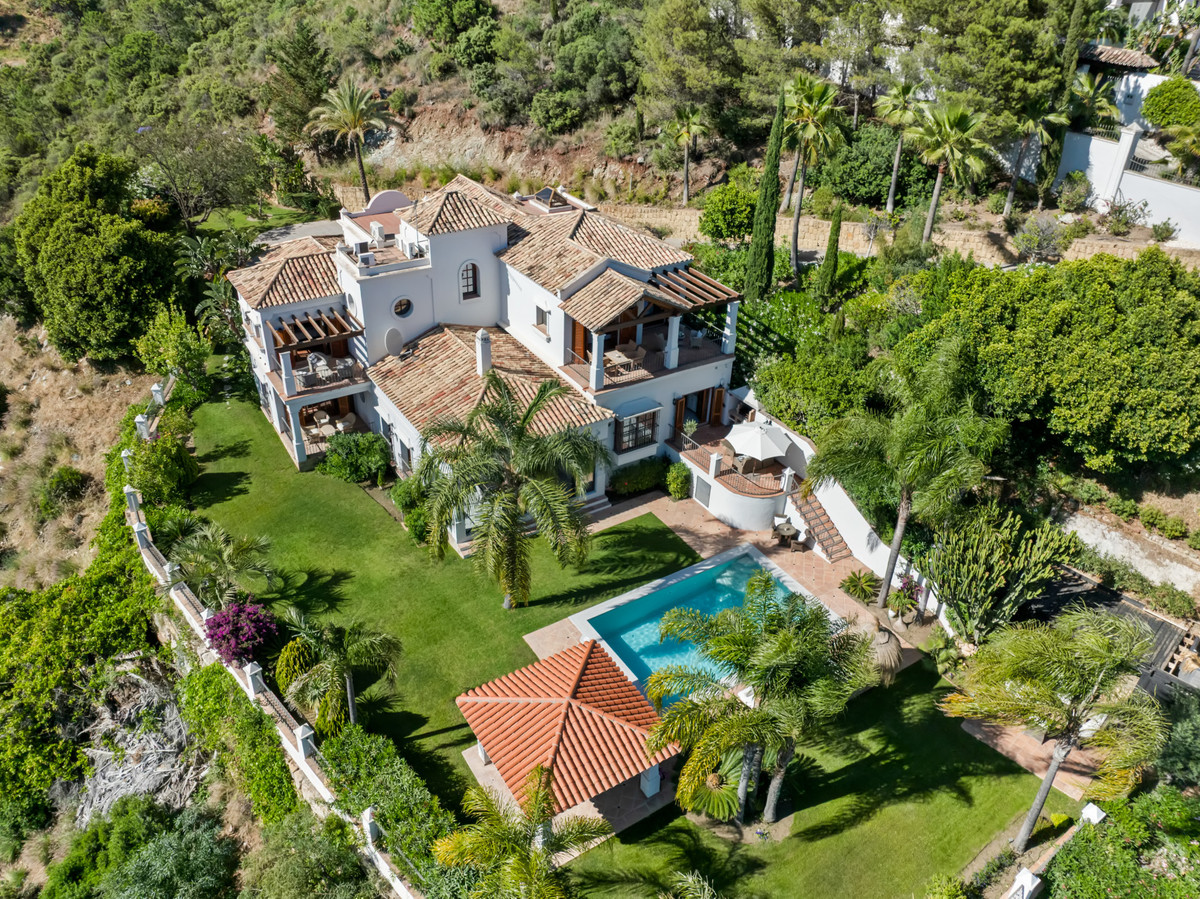 4 Bed Townhouse for sale in El Madroñal Costa Del Sol, Málaga, Spain