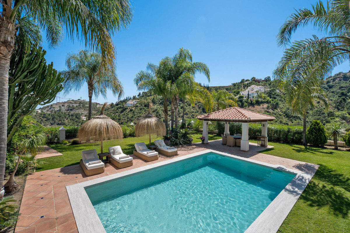 4 Bed Townhouse for sale in El Madroñal Costa Del Sol, Málaga, Spain