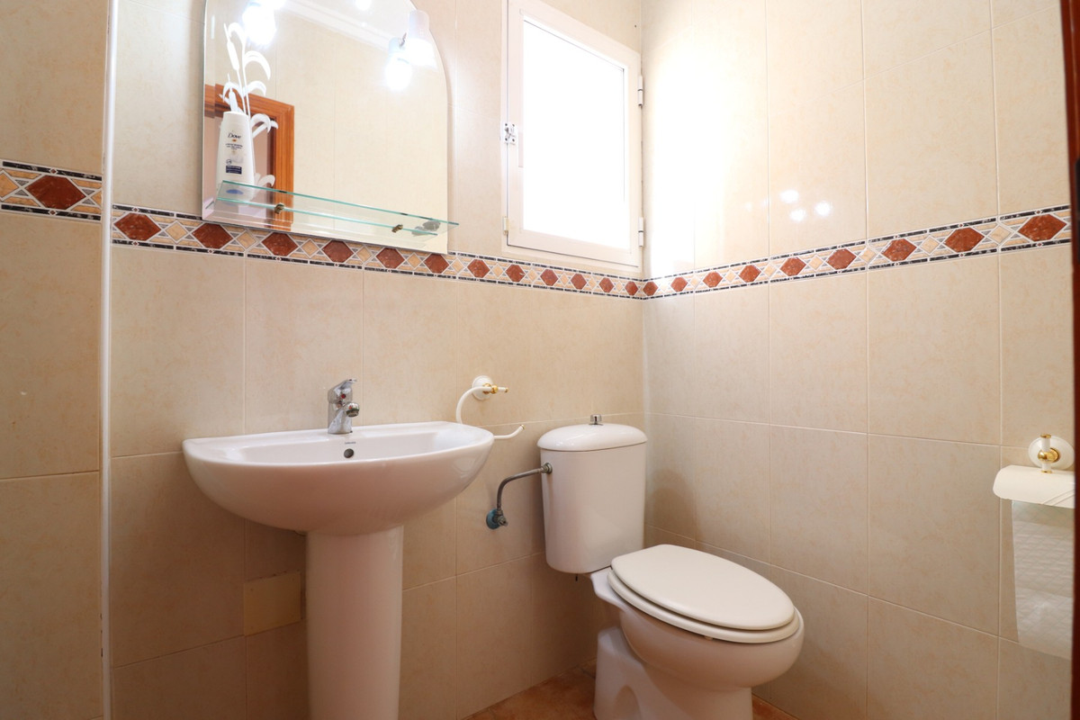 Se vende Villa - Chalet de 3 dormitorios en Costa Blanca, Alicante, España
