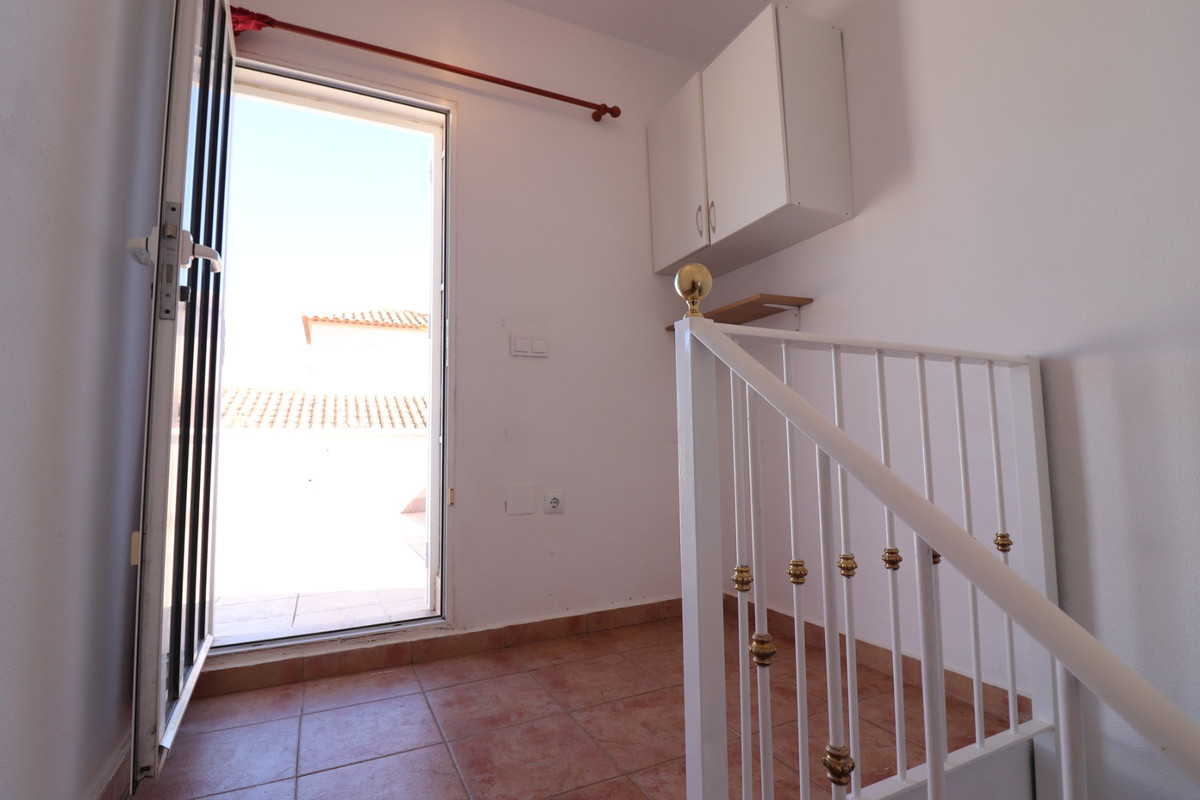 Se vende Villa - Chalet de 3 dormitorios en Costa Blanca, Alicante, España