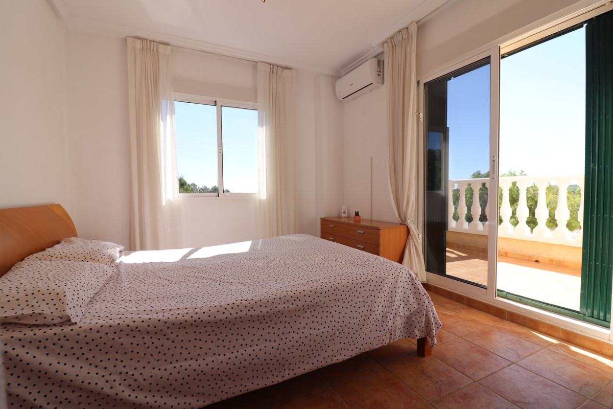Se vende Villa - Chalet de 3 dormitorios en Costa Blanca, Alicante, España