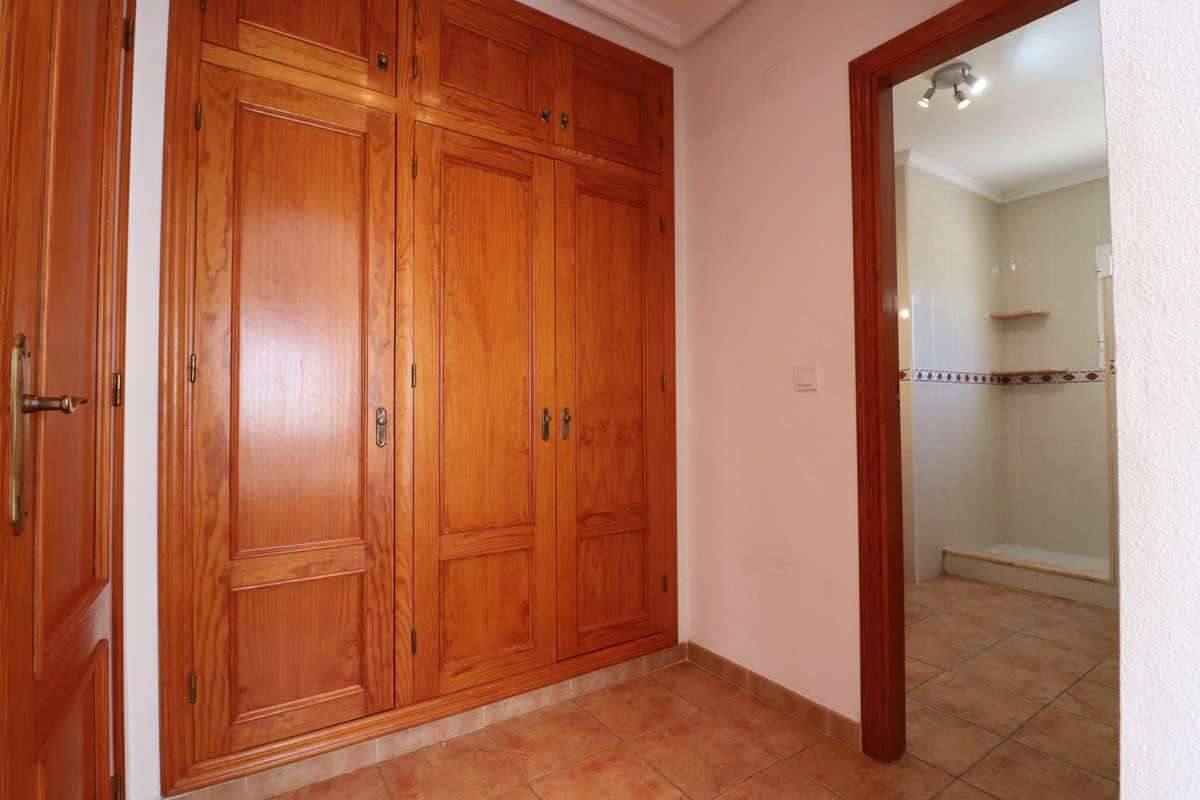 Se vende Villa - Chalet de 3 dormitorios en Costa Blanca, Alicante, España