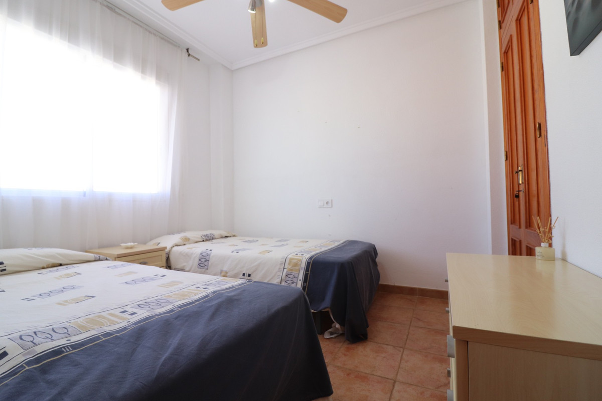 Se vende Villa - Chalet de 3 dormitorios en Costa Blanca, Alicante, España