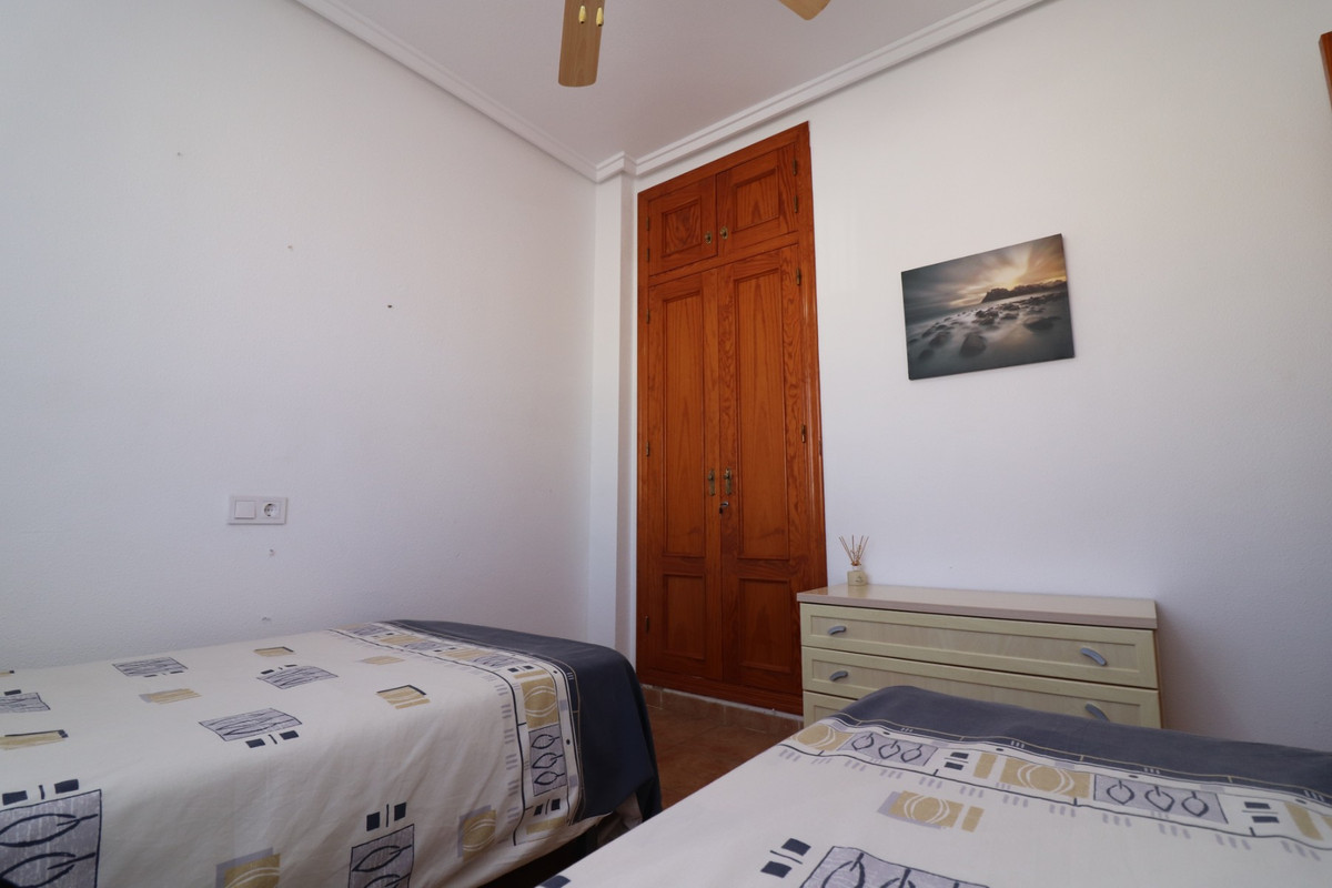 Se vende Villa - Chalet de 3 dormitorios en Costa Blanca, Alicante, España