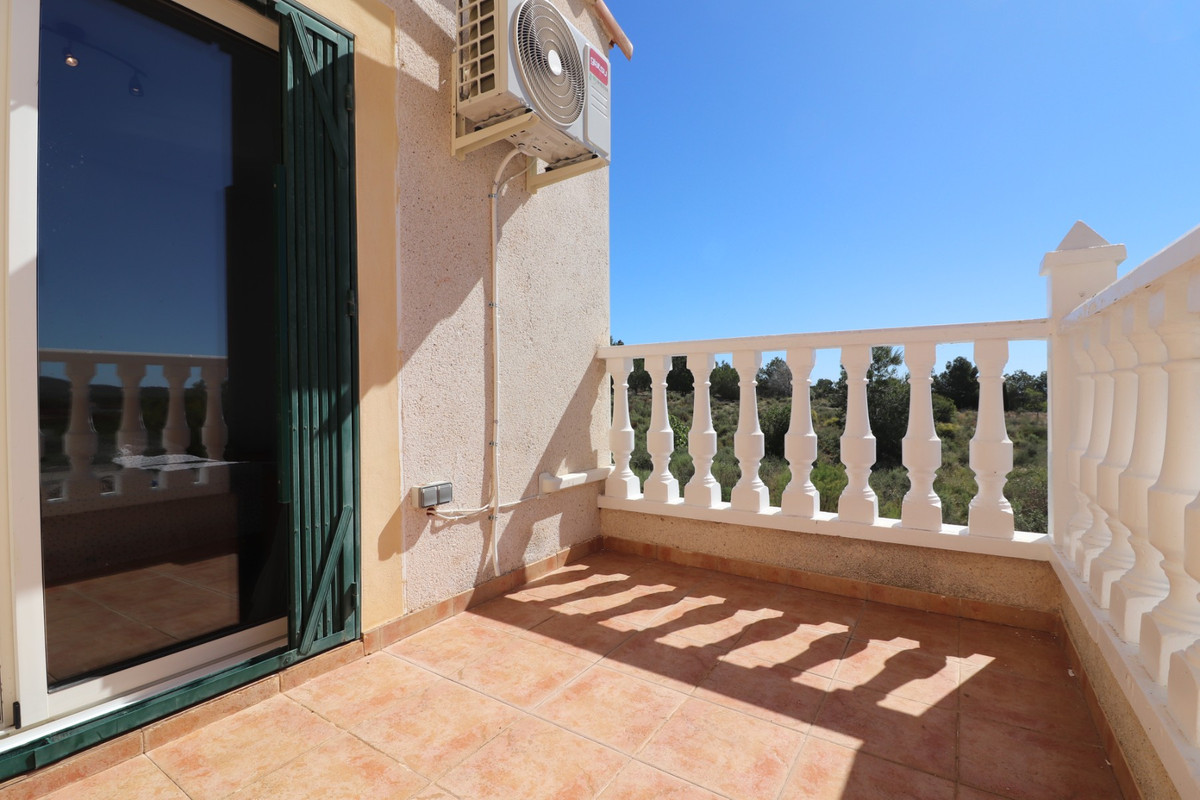 Se vende Villa - Chalet de 3 dormitorios en Costa Blanca, Alicante, España