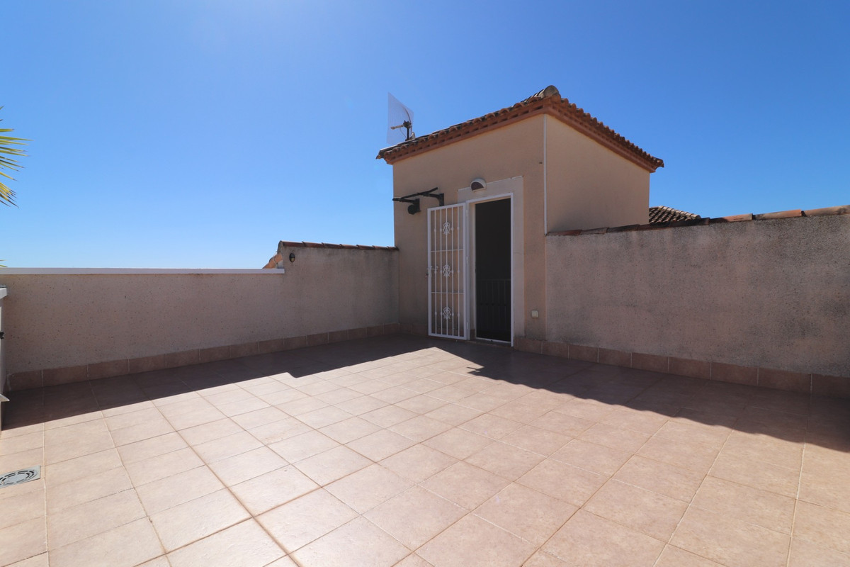 Se vende Villa - Chalet de 3 dormitorios en Costa Blanca, Alicante, España