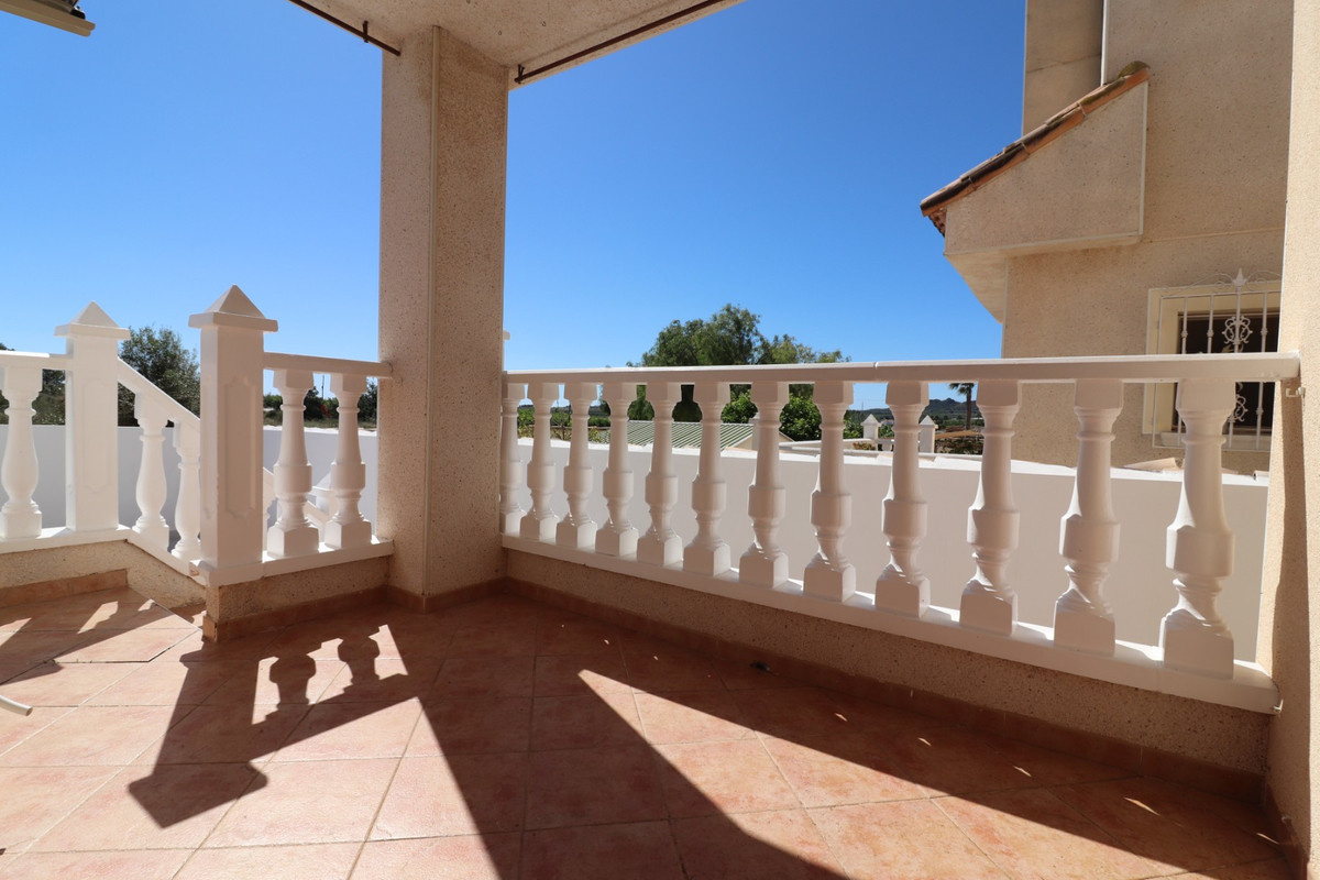 Se vende Villa - Chalet de 3 dormitorios en Costa Blanca, Alicante, España