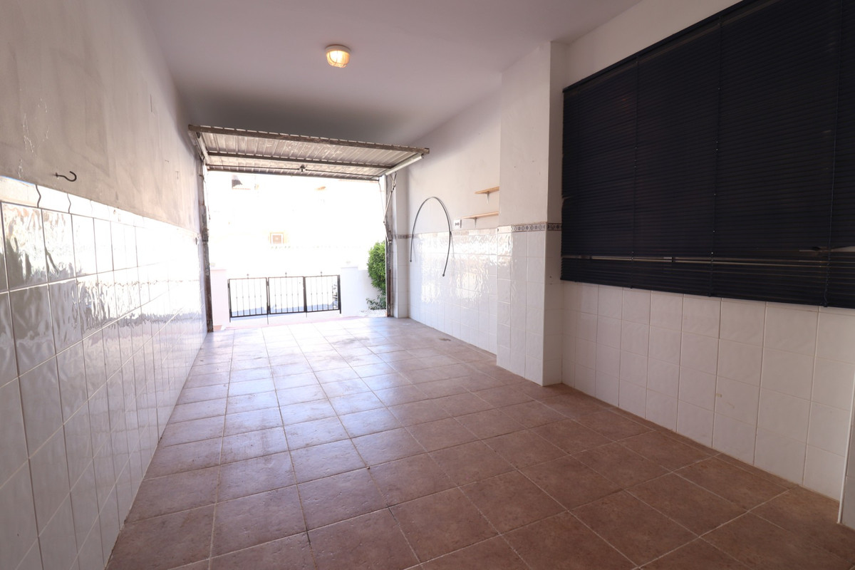 Se vende Villa - Chalet de 3 dormitorios en Costa Blanca, Alicante, España