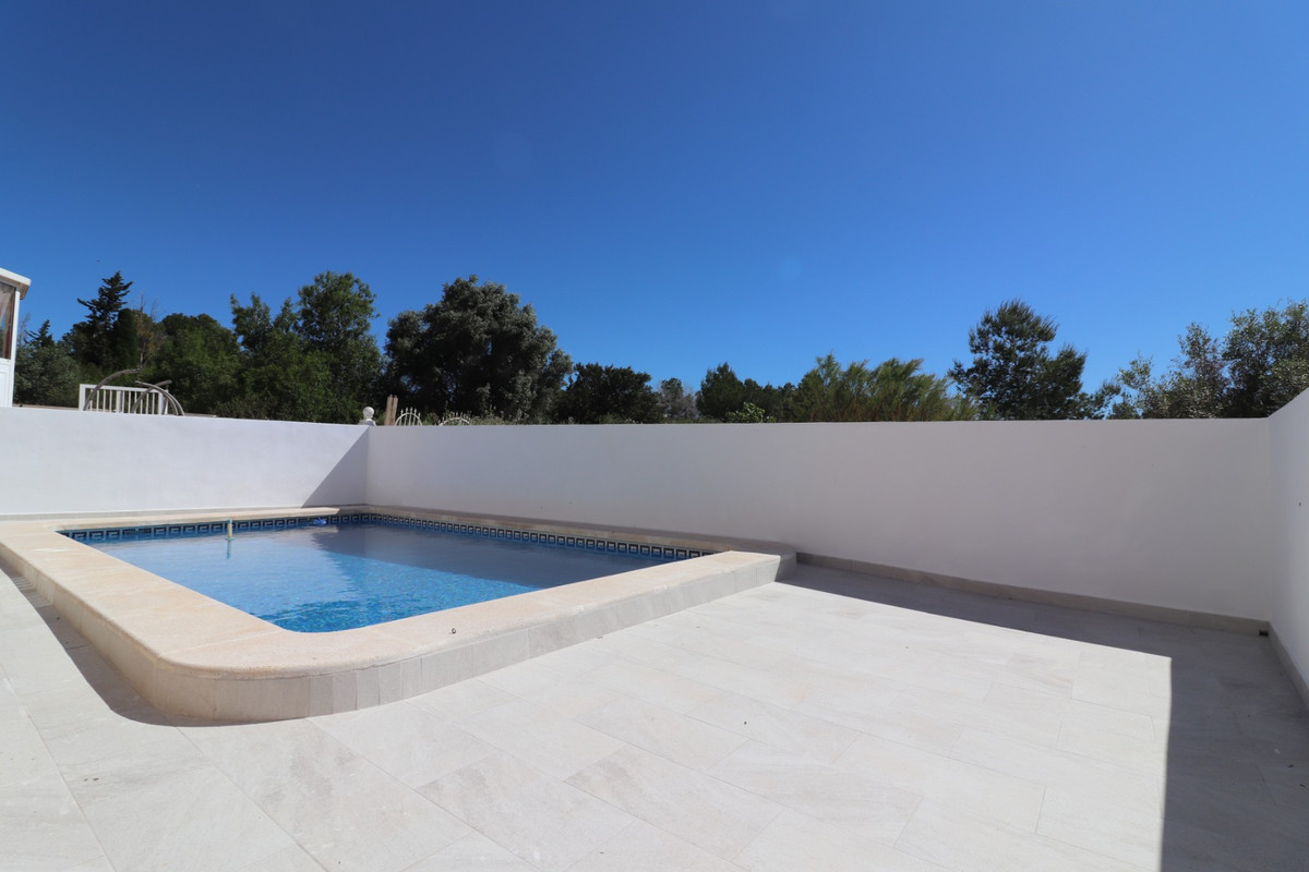 Se vende Villa - Chalet de 3 dormitorios en Costa Blanca, Alicante, España