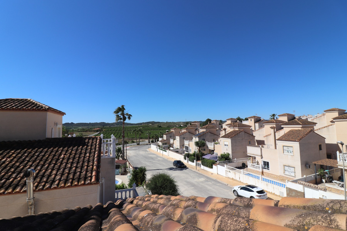 Se vende Villa - Chalet de 3 dormitorios en Costa Blanca, Alicante, España