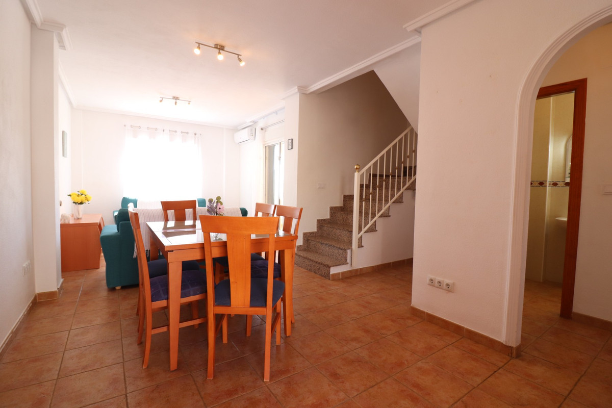 Se vende Villa - Chalet de 3 dormitorios en Costa Blanca, Alicante, España