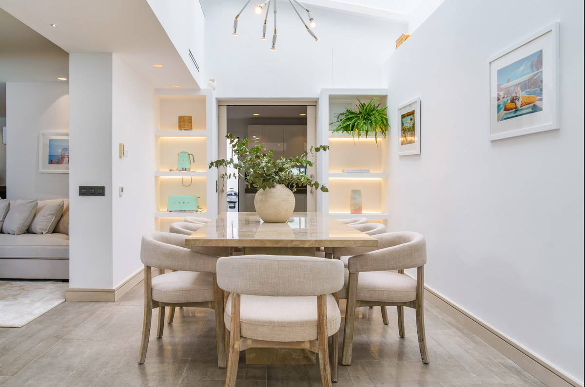 5 Bed Townhouse for sale in Nueva Andalucía Costa Del Sol, Málaga, Spain
