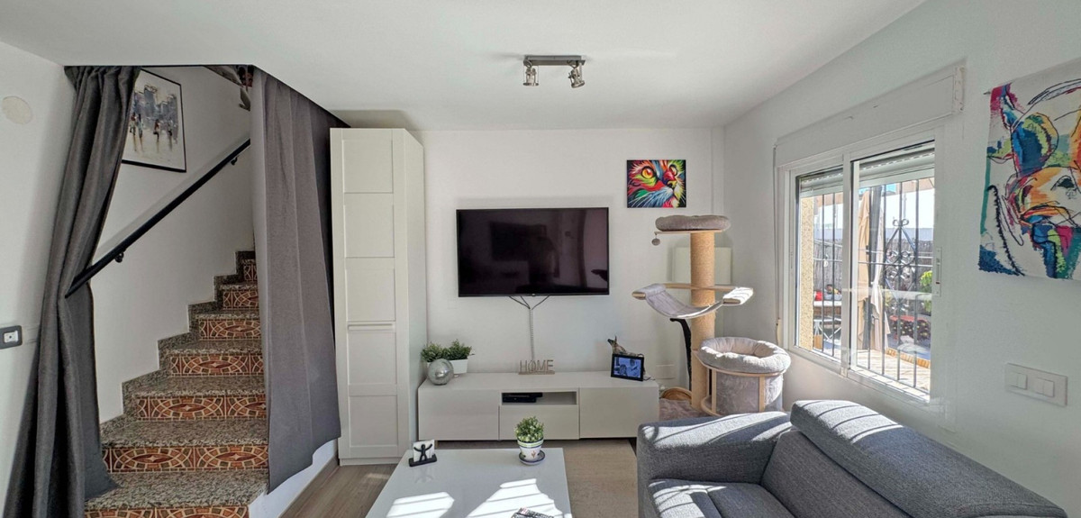 2 Bed Townhouse for sale in Villamartin Costa Blanca, Alicante, Spain
