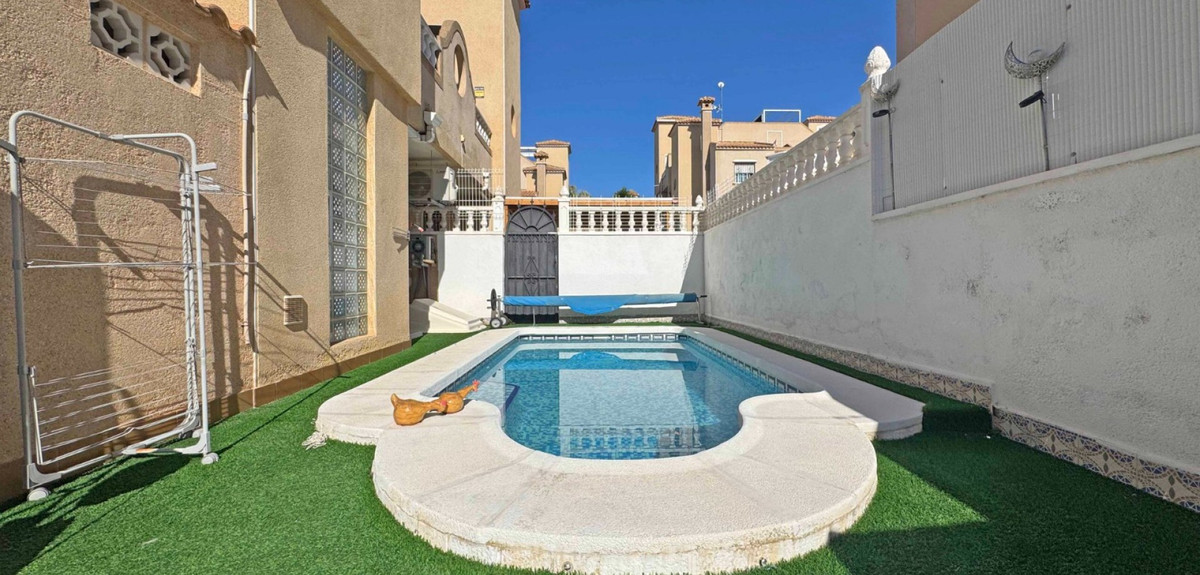 2 Bed Townhouse for sale in Villamartin Costa Blanca, Alicante, Spain