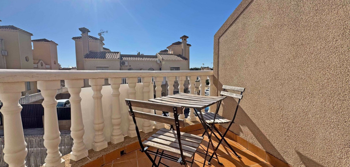 2 Bed Townhouse for sale in Villamartin Costa Blanca, Alicante, Spain