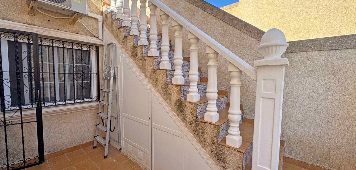 2 Bed Townhouse for sale in Villamartin Costa Blanca, Alicante, Spain