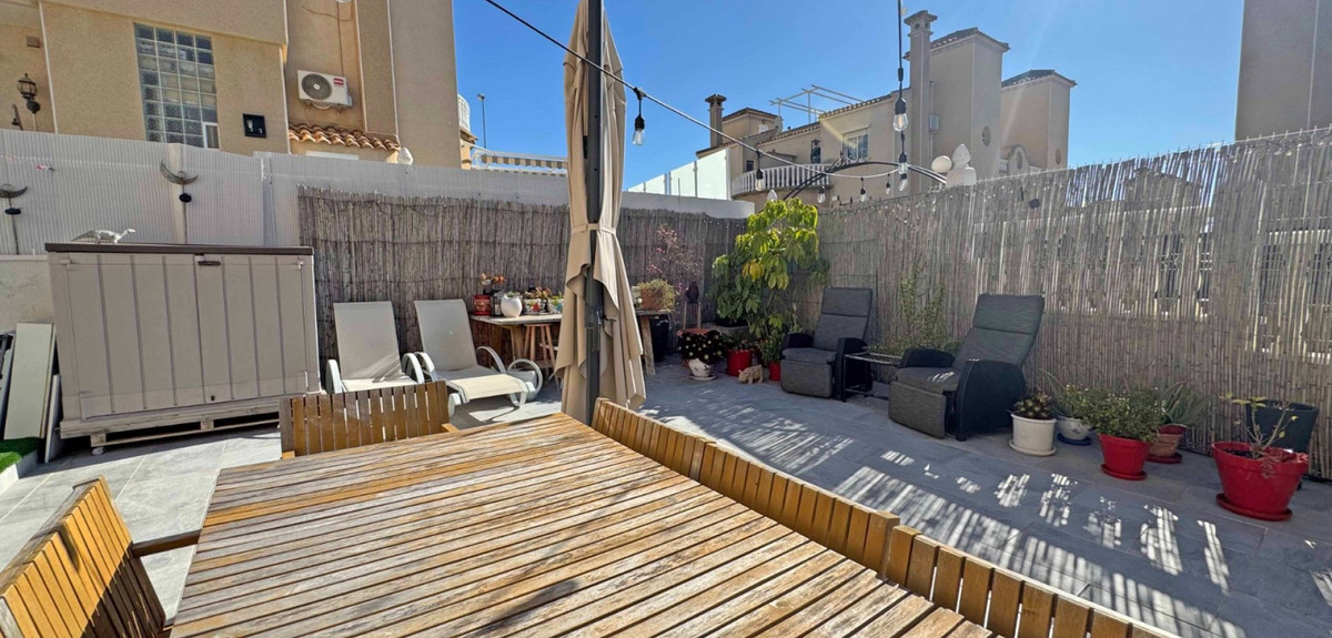 2 Bed Townhouse for sale in Villamartin Costa Blanca, Alicante, Spain