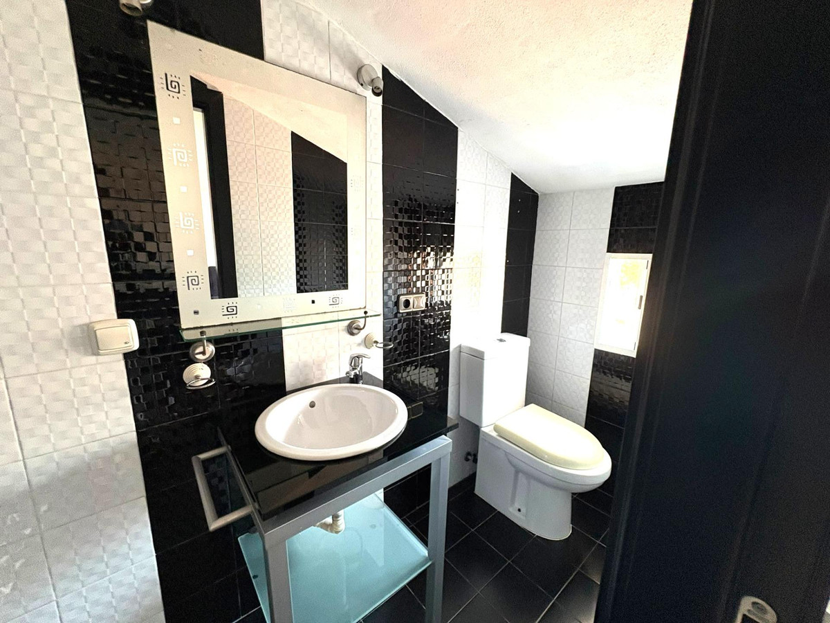 3 Bed Townhouse for sale in Málaga Costa Del Sol, Málaga, Spain