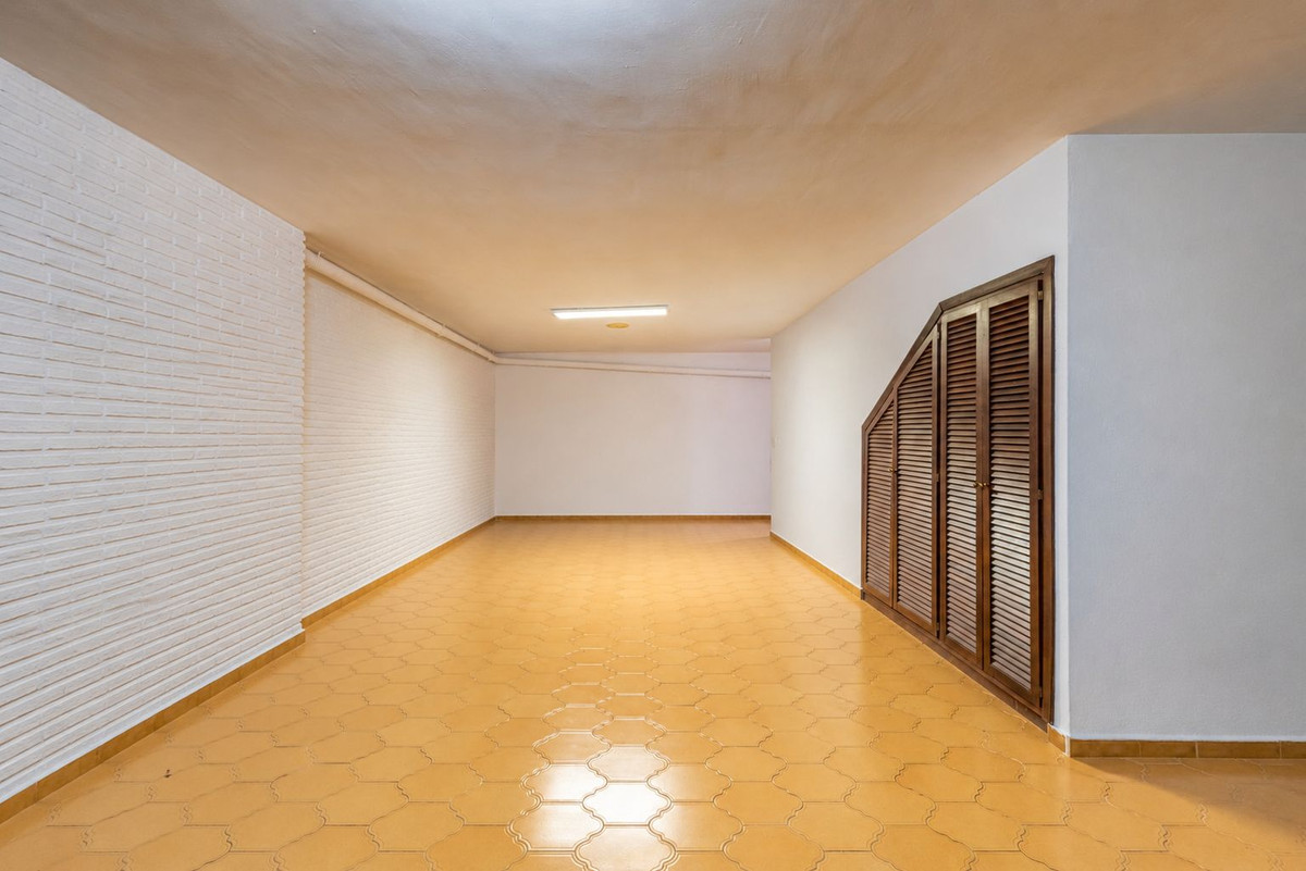 4 Bed Townhouse for sale in Marbella Costa Del Sol, Málaga, Spain