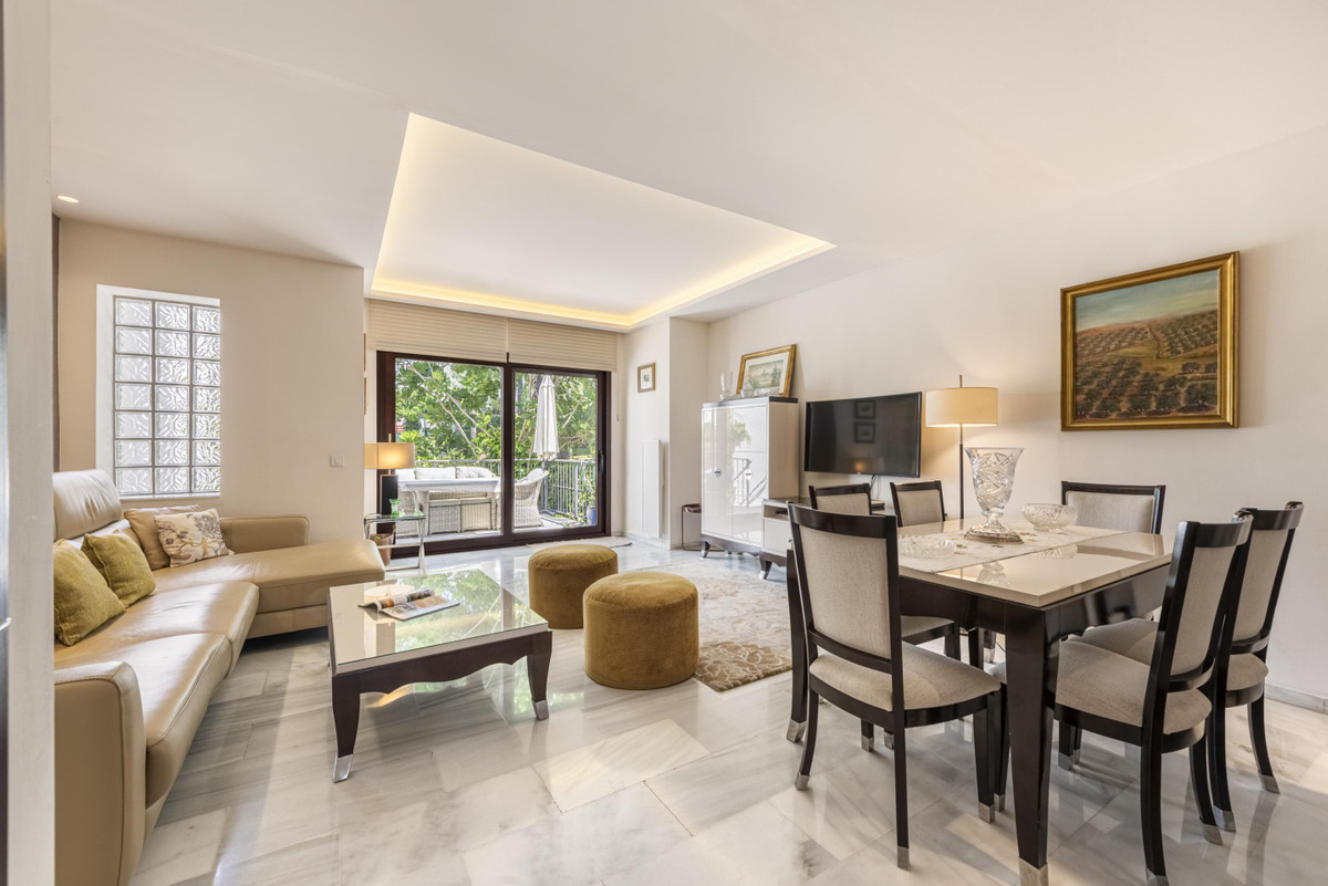 4 Bed Townhouse for sale in Marbella Costa Del Sol, Málaga, Spain
