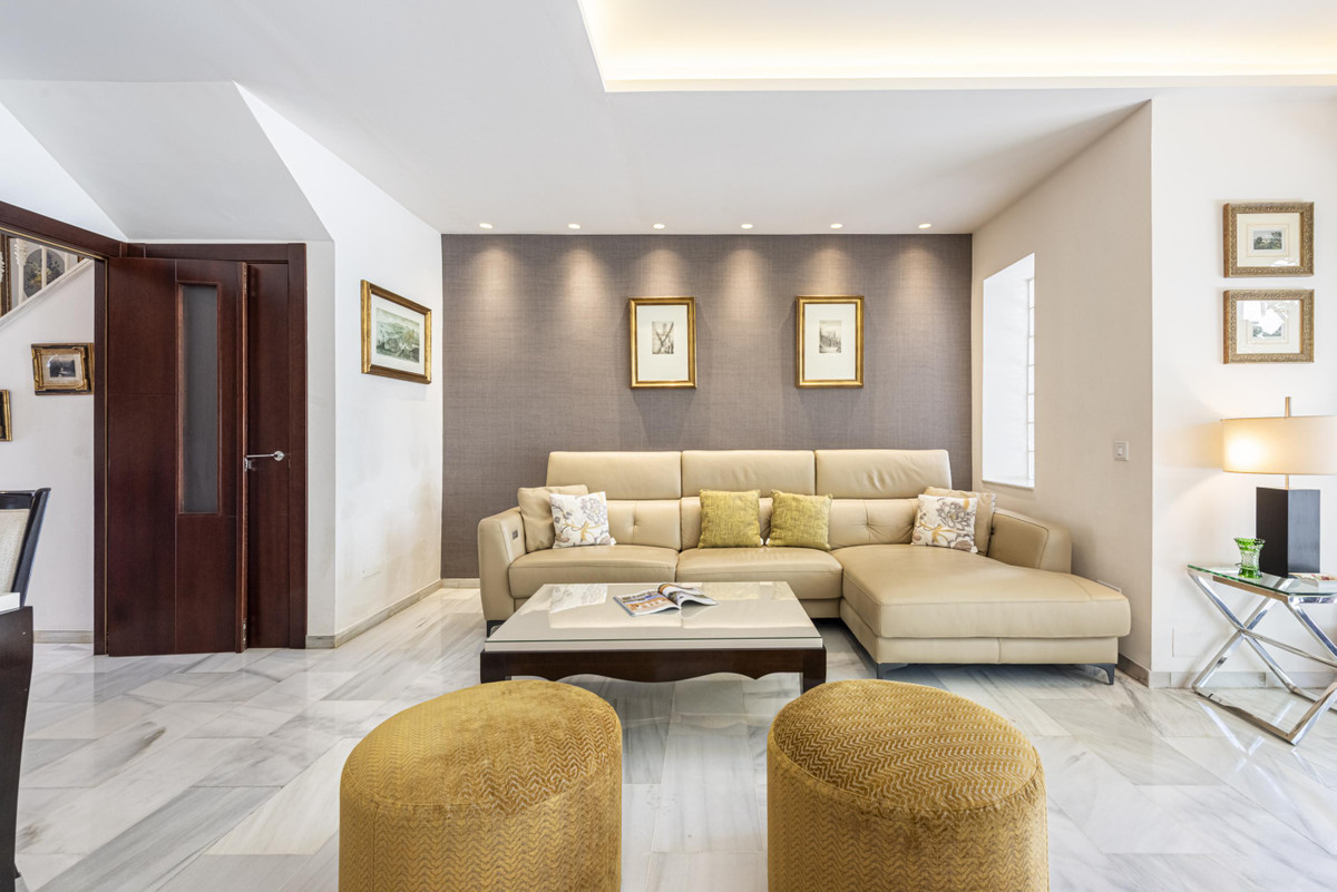 4 Bed Townhouse for sale in Marbella Costa Del Sol, Málaga, Spain