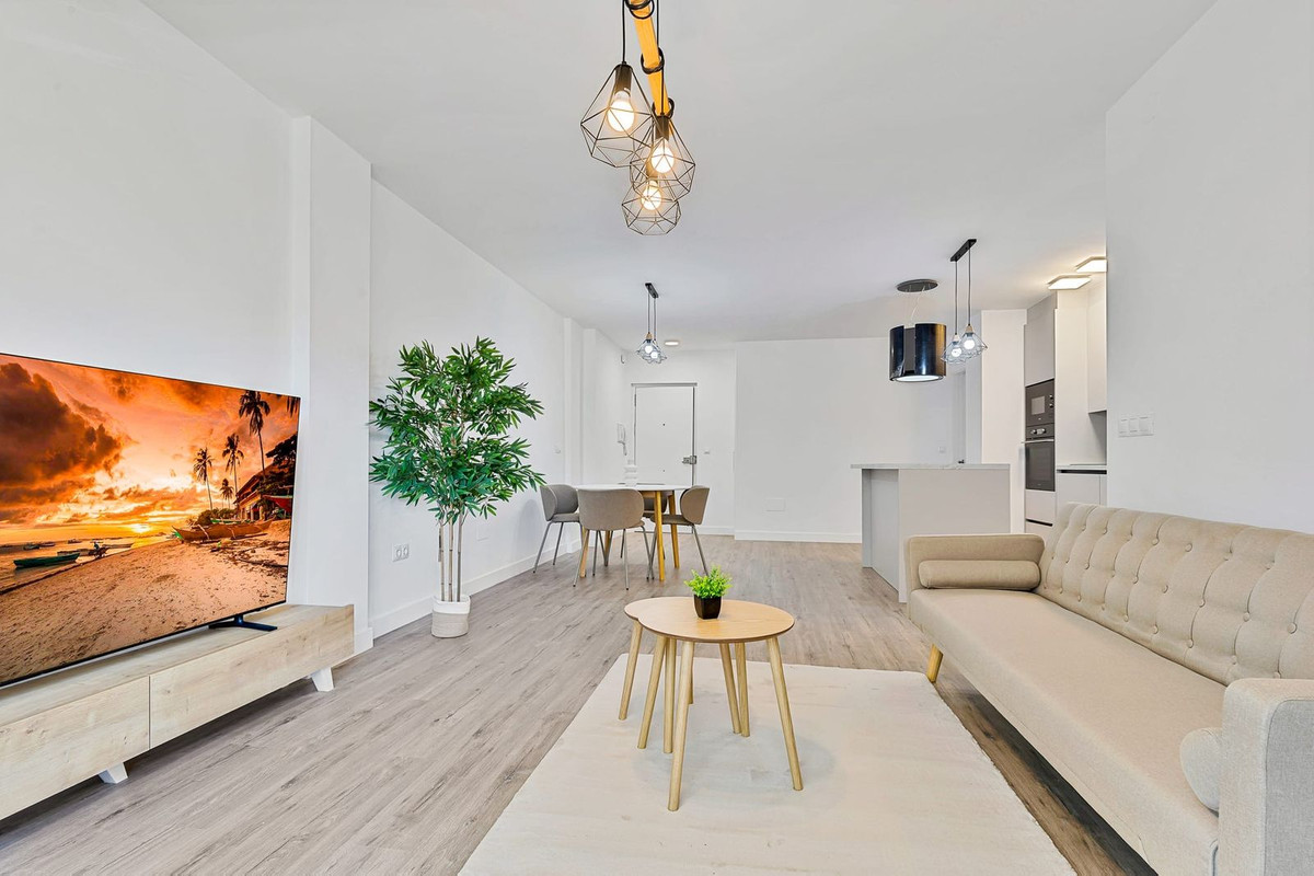 Se vende Apartamento Planta Media de 3 dormitorios en Costa Del Sol, Málaga, España