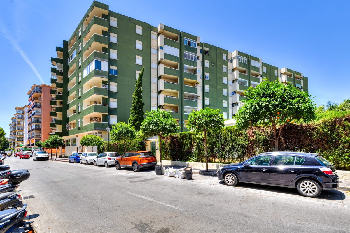 Se vende Apartamento Planta Media de 3 dormitorios en Costa Del Sol, Málaga, España