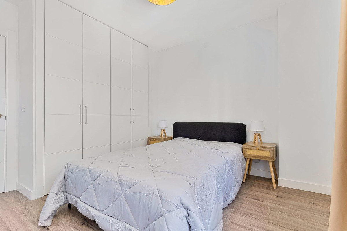 Se vende Apartamento Planta Media de 3 dormitorios en Costa Del Sol, Málaga, España