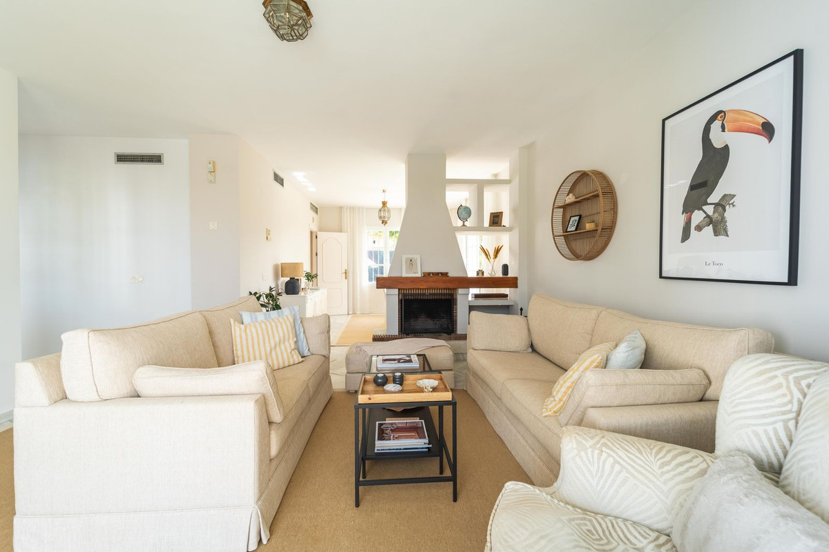 4 Bed Townhouse for sale in Elviria Costa Del Sol, Málaga, Spain