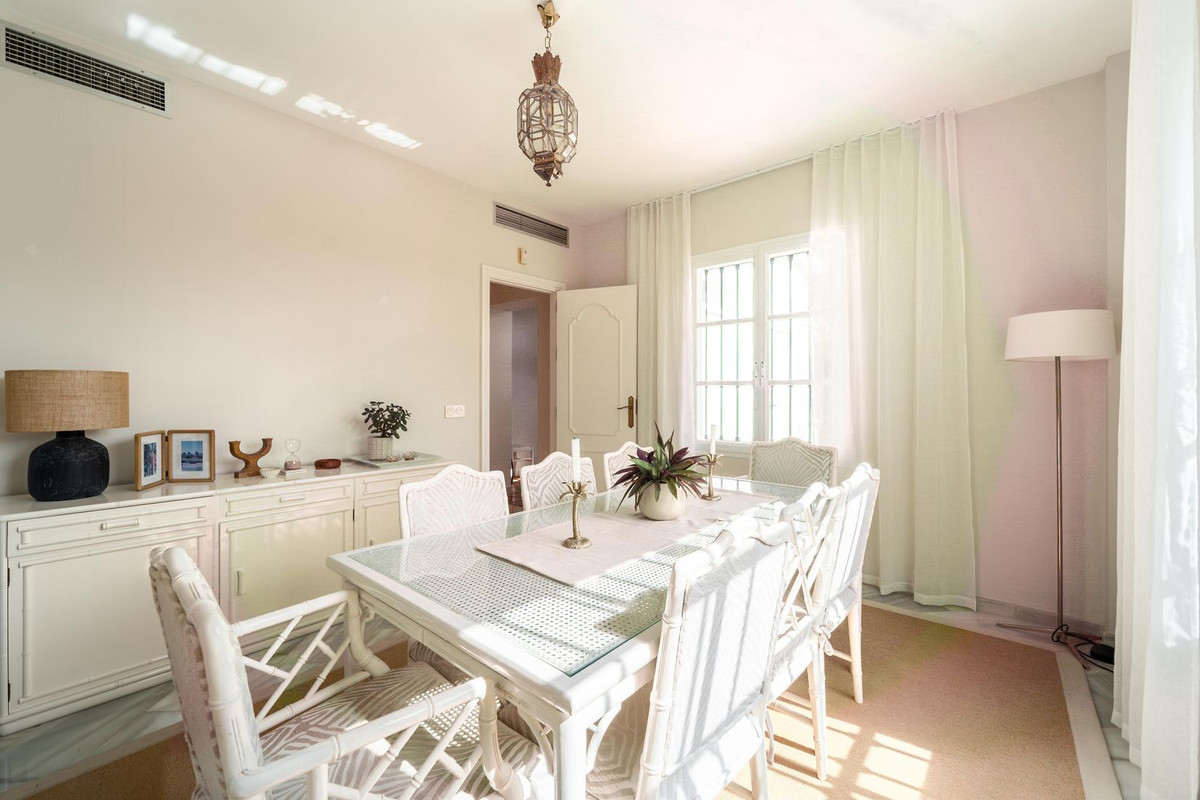 4 Bed Townhouse for sale in Elviria Costa Del Sol, Málaga, Spain