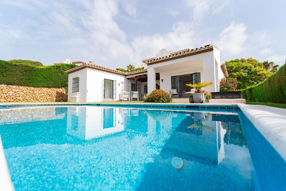 4 Bed Townhouse for sale in Elviria Costa Del Sol, Málaga, Spain
