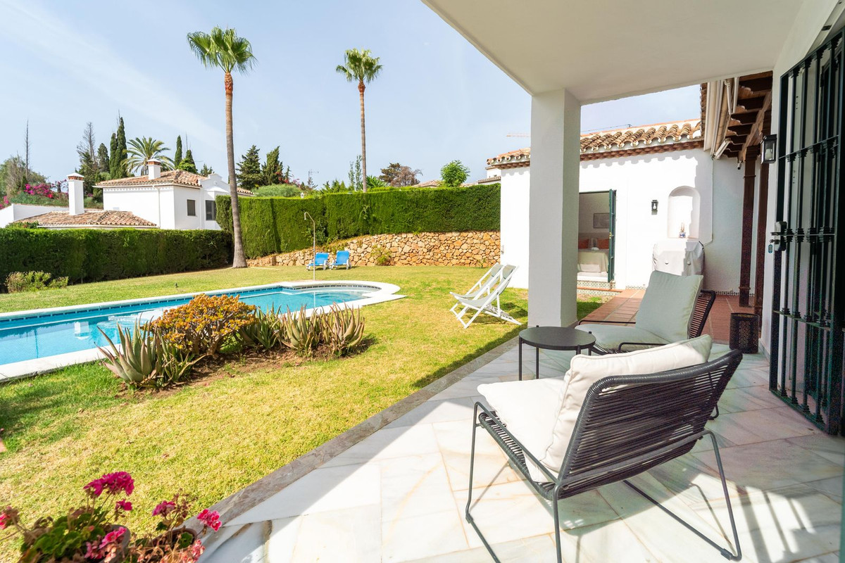 4 Bed Townhouse for sale in Elviria Costa Del Sol, Málaga, Spain