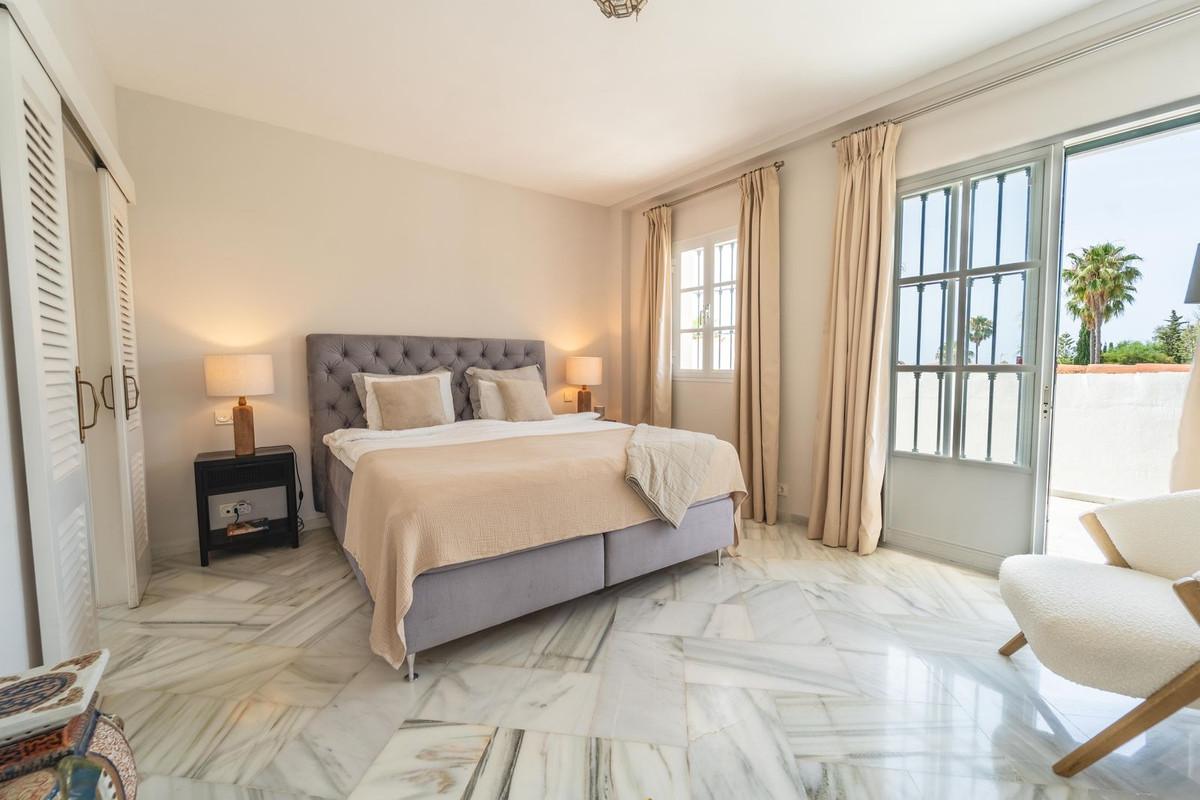 4 Bed Townhouse for sale in Elviria Costa Del Sol, Málaga, Spain