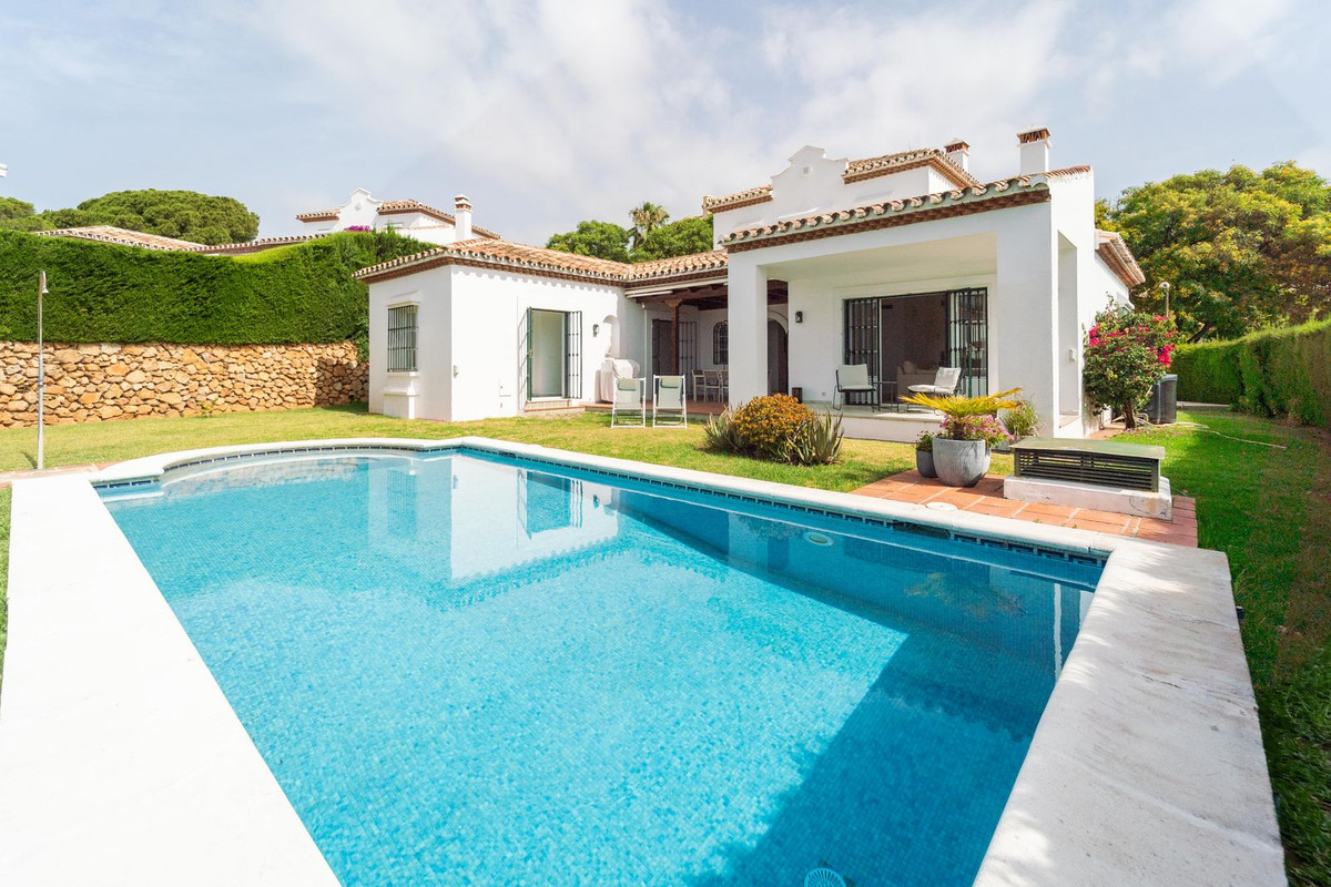 4 Bed Townhouse for sale in Elviria Costa Del Sol, Málaga, Spain