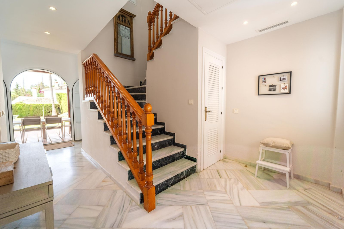 4 Bed Townhouse for sale in Elviria Costa Del Sol, Málaga, Spain