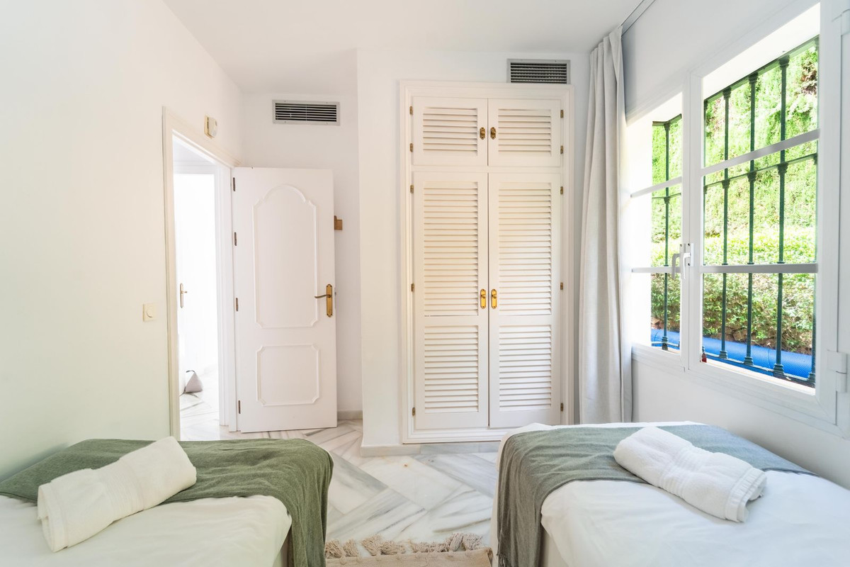 4 Bed Townhouse for sale in Elviria Costa Del Sol, Málaga, Spain