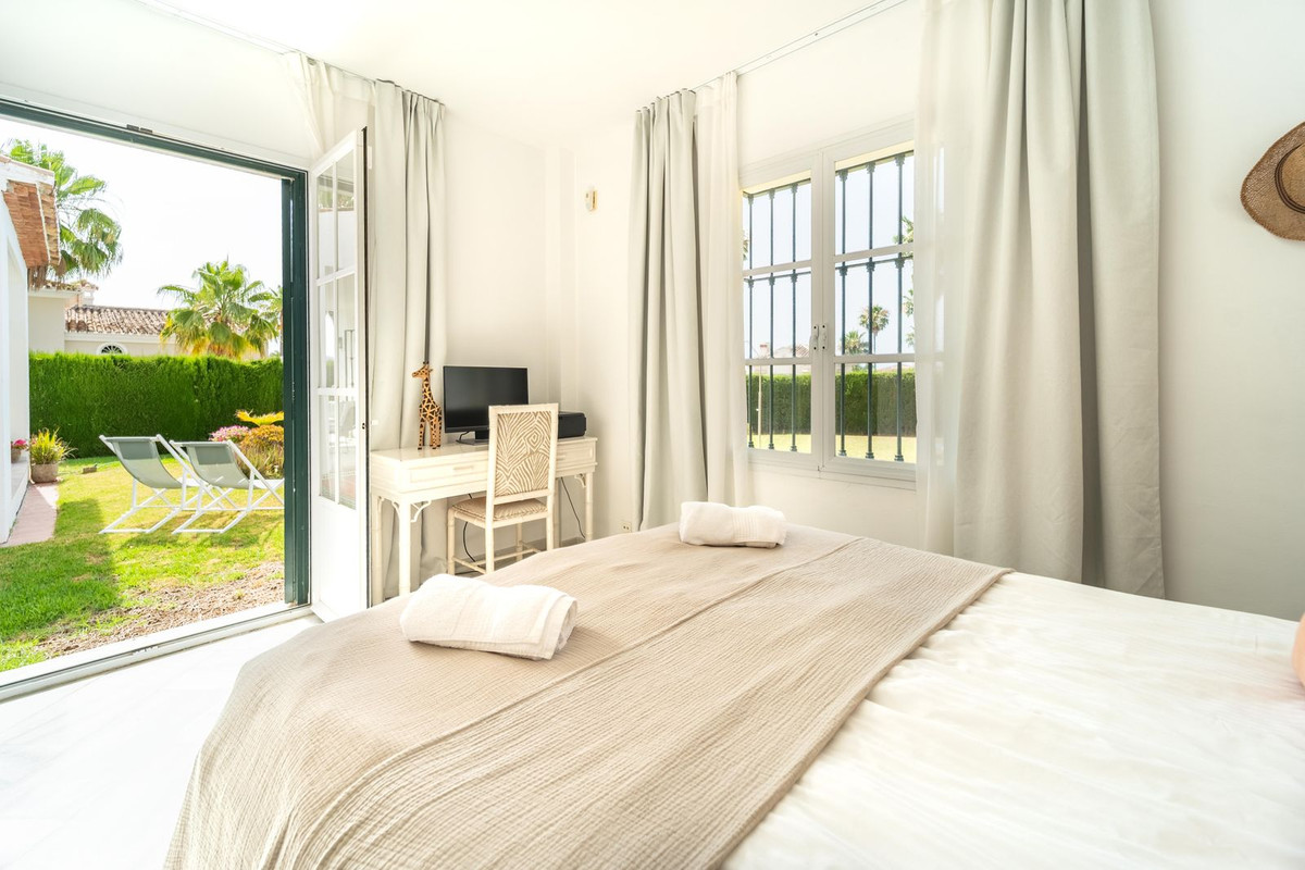 4 Bed Townhouse for sale in Elviria Costa Del Sol, Málaga, Spain
