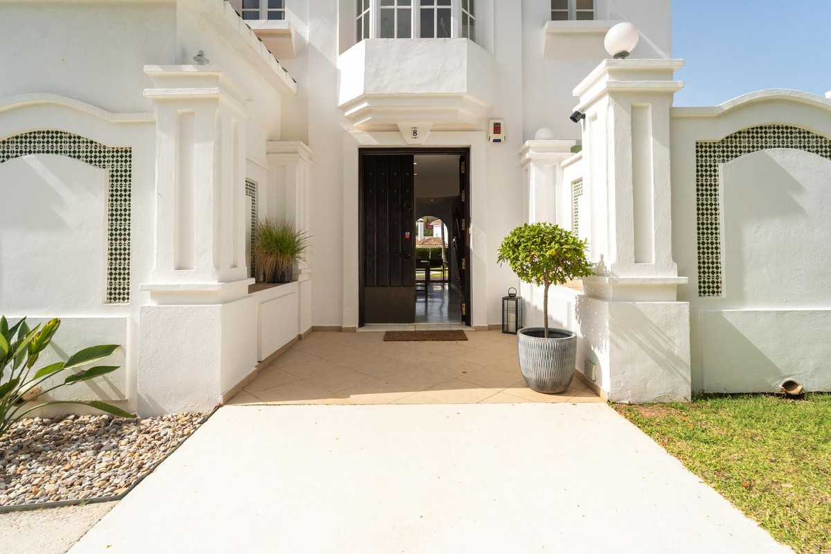 4 Bed Townhouse for sale in Elviria Costa Del Sol, Málaga, Spain