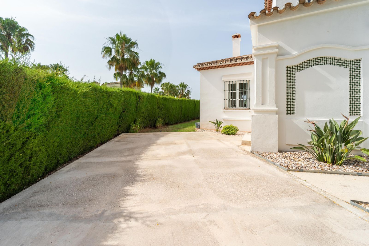 4 Bed Townhouse for sale in Elviria Costa Del Sol, Málaga, Spain