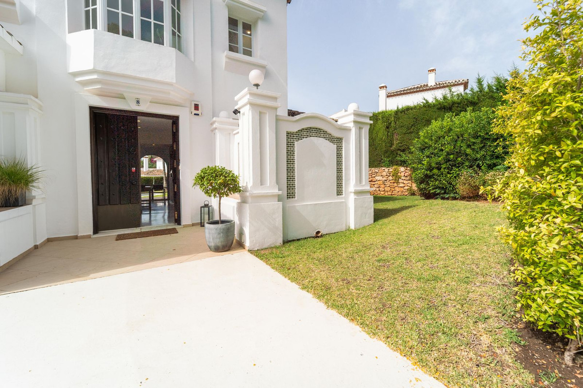 4 Bed Townhouse for sale in Elviria Costa Del Sol, Málaga, Spain