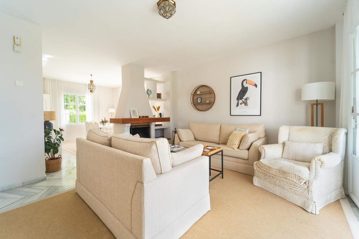 4 Bed Townhouse for sale in Elviria Costa Del Sol, Málaga, Spain