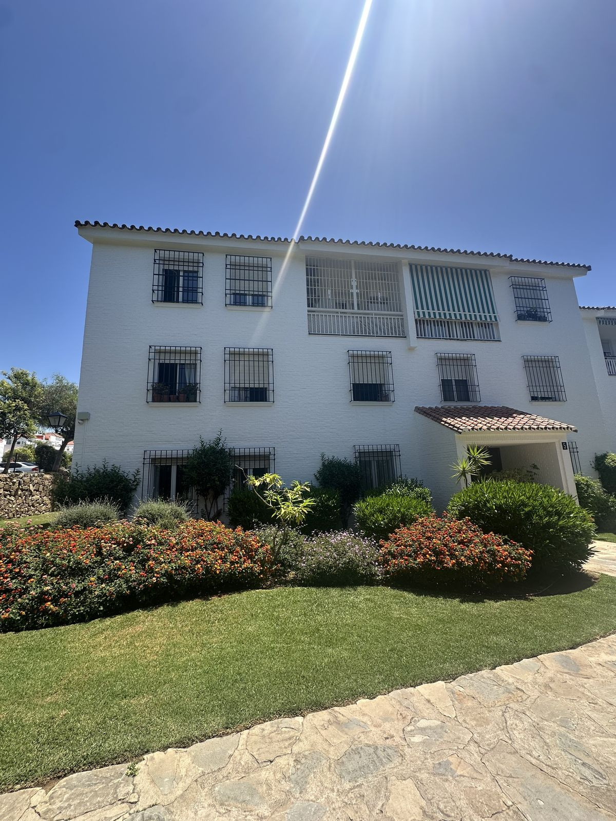 4 Bed Apartment for sale in Marbella Costa Del Sol, Málaga, Spain